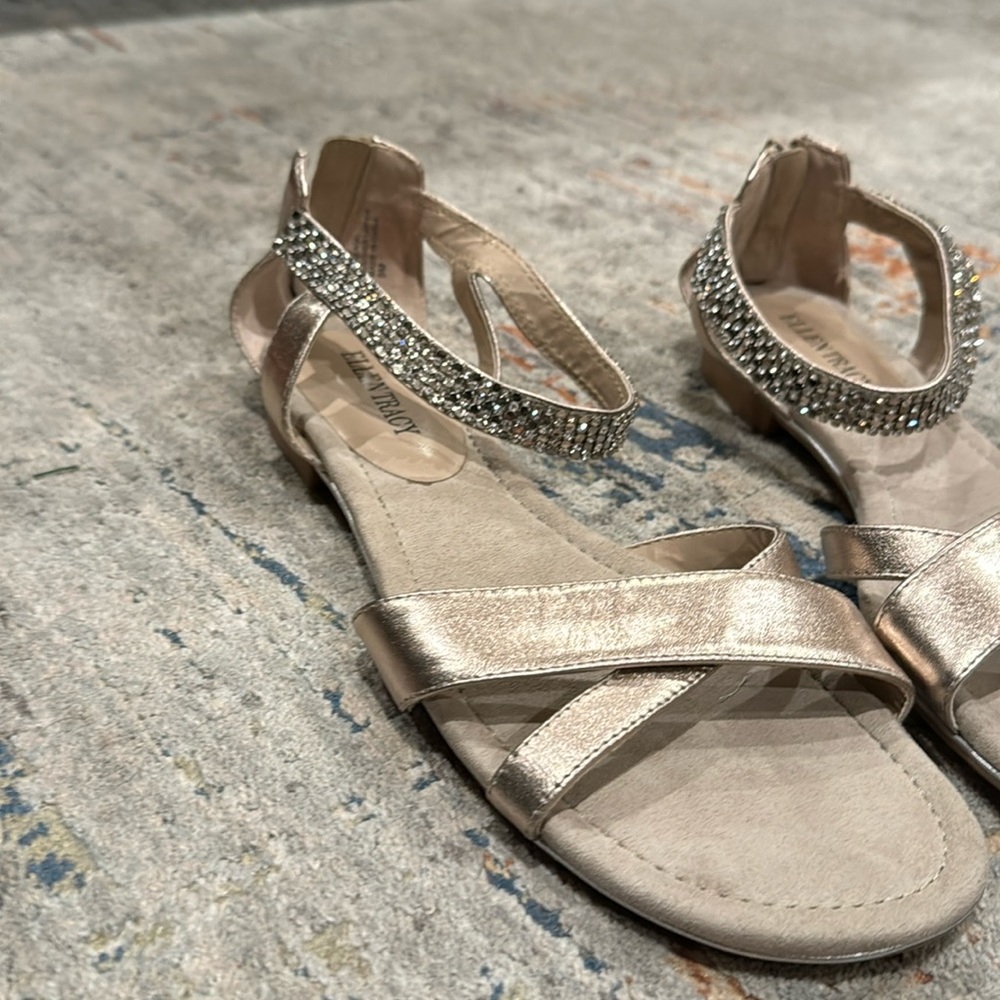 ELLEN TRACY SANDALS